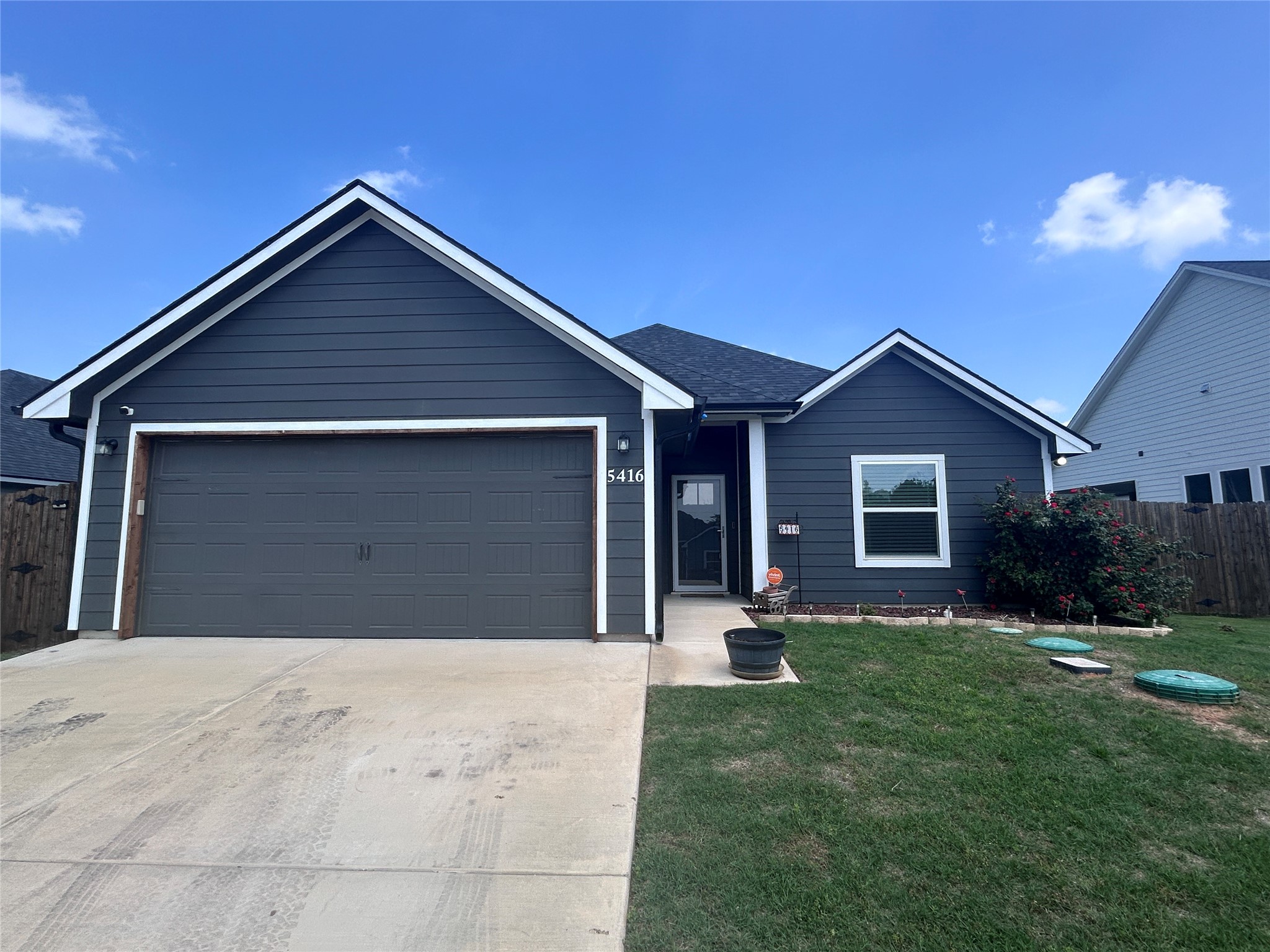 5416 Belaire Circle Granbury TX 76048