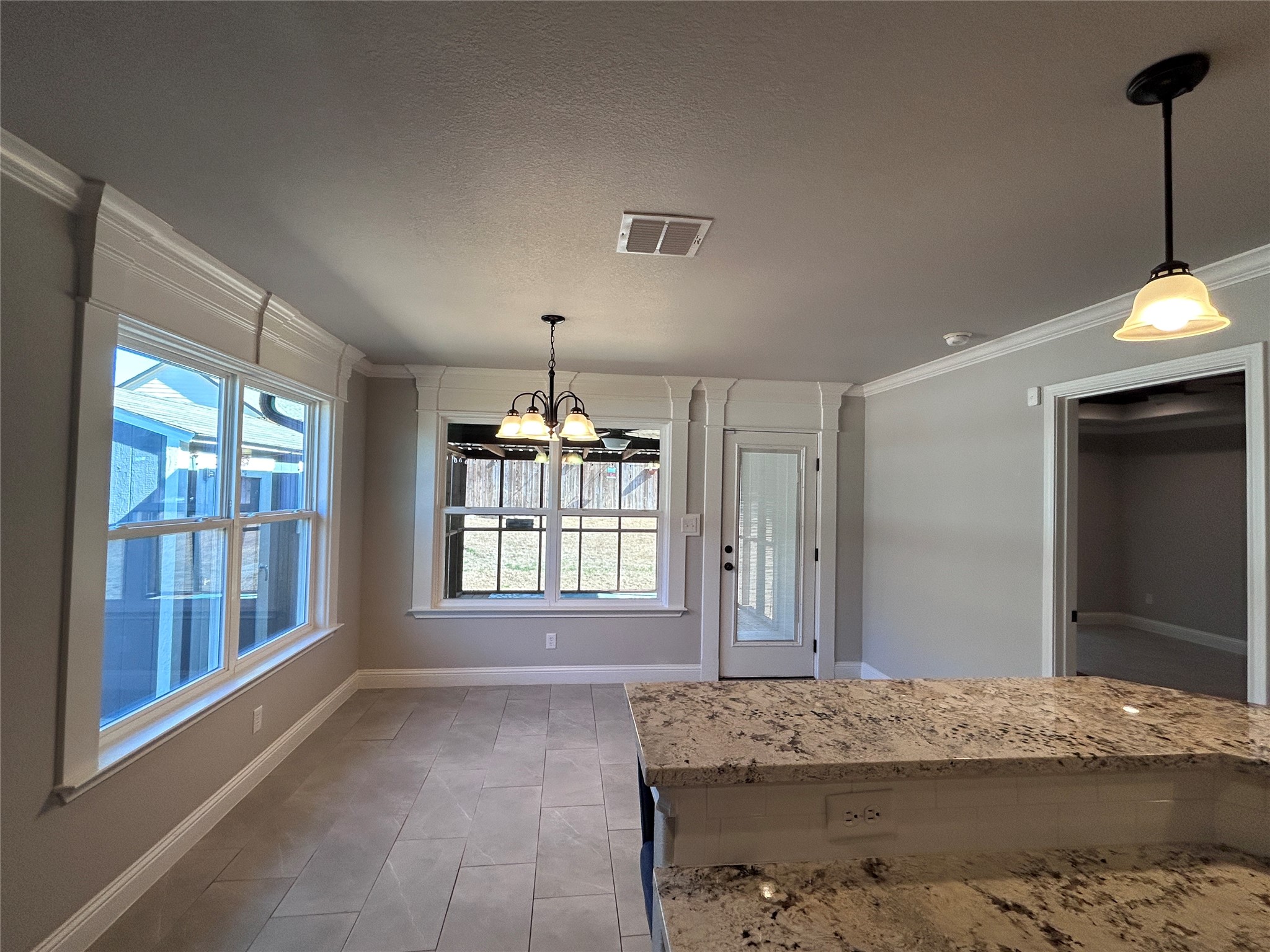 5416 Belaire Circle Granbury TX 76048