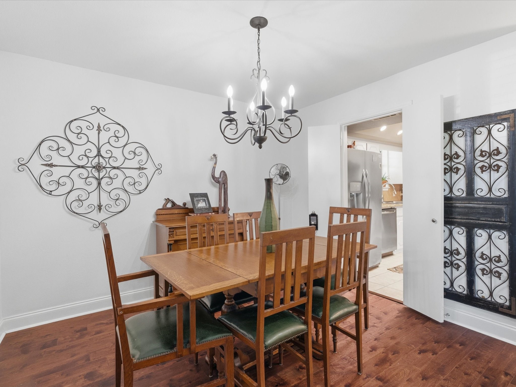 5320 Elkridge Drive Dallas TX 75227