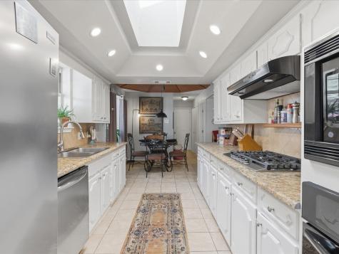 5320 Elkridge Drive Dallas TX 75227