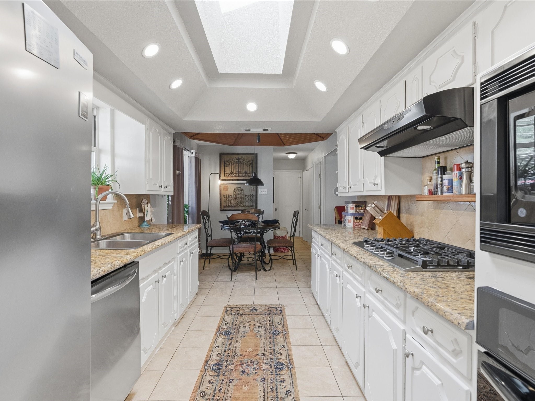 5320 Elkridge Drive Dallas TX 75227