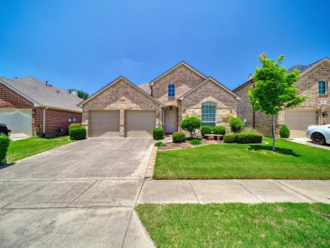1037 Dayton Drive Lantana TX 76226