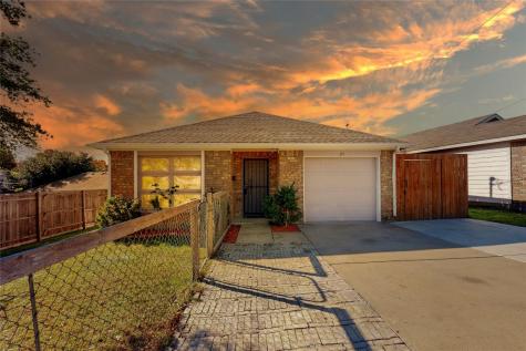 211 Ezekial Avenue Dallas TX 75217