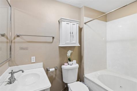 1905 Montana Trail Grand Prairie TX 75052