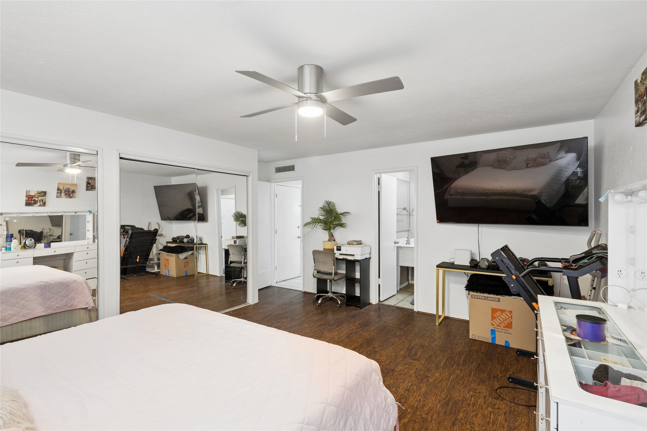 1905 Montana Trail Grand Prairie TX 75052