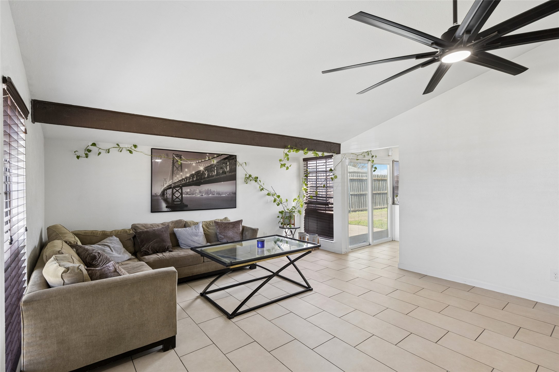 1905 Montana Trail Grand Prairie TX 75052