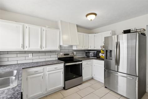 1905 Montana Trail Grand Prairie TX 75052
