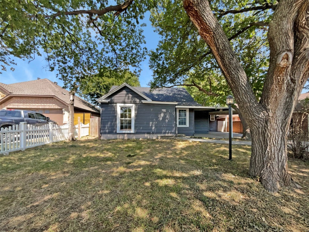 1618 Avenue C Grand Prairie TX 75051