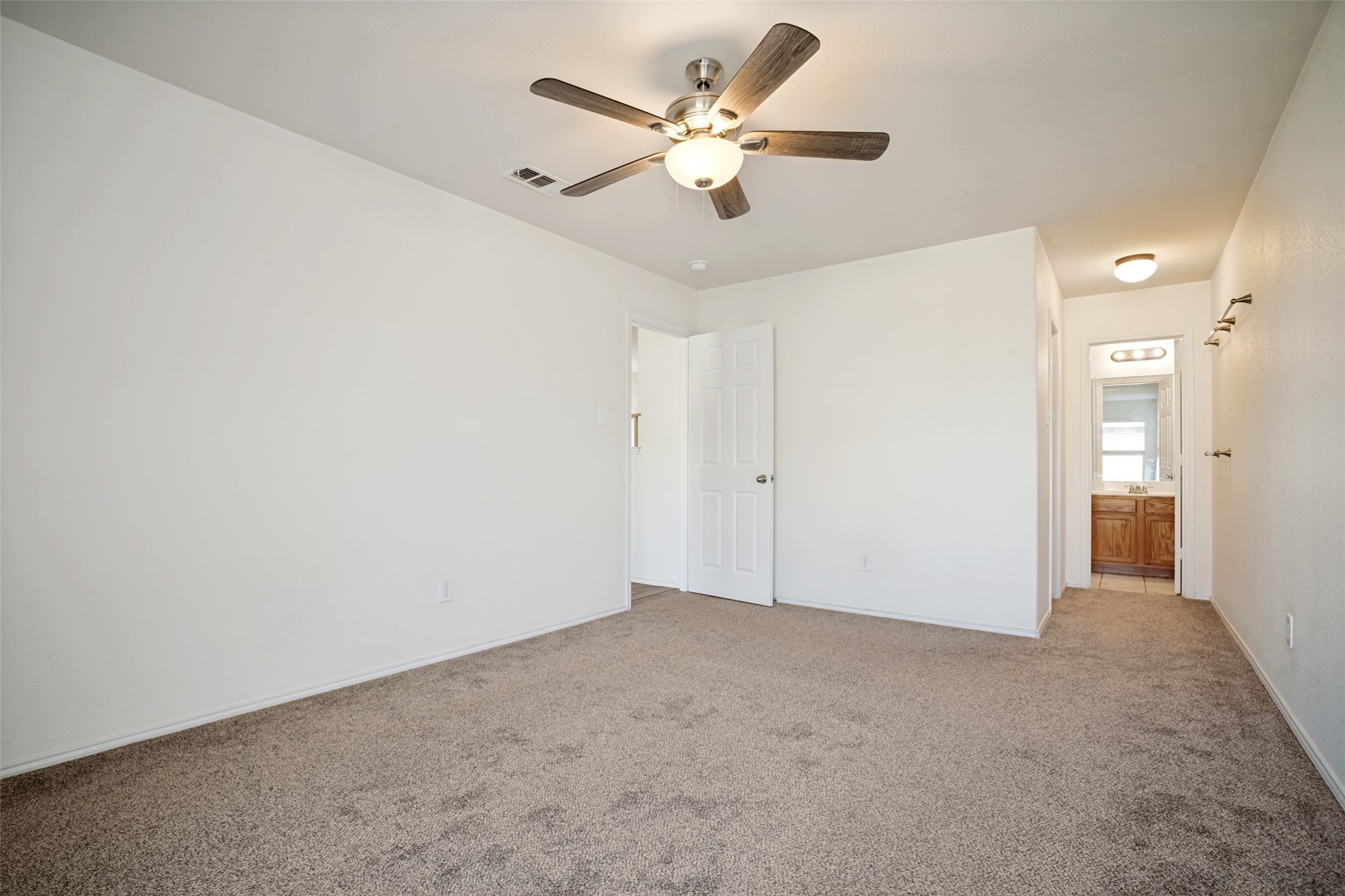 9005 Navigation Drive Fort Worth TX 76179