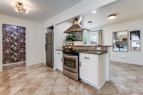 1306 Northlake Drive Richardson TX 75080