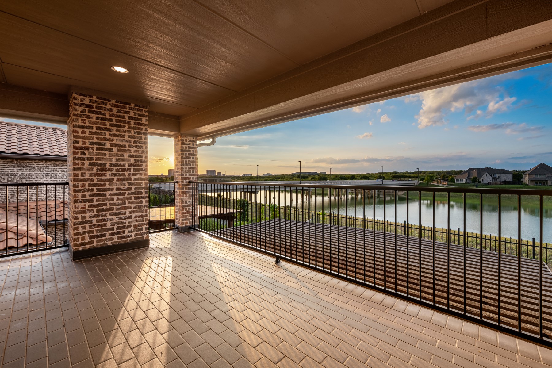 5843 Shoreside Bend Irving TX 75039