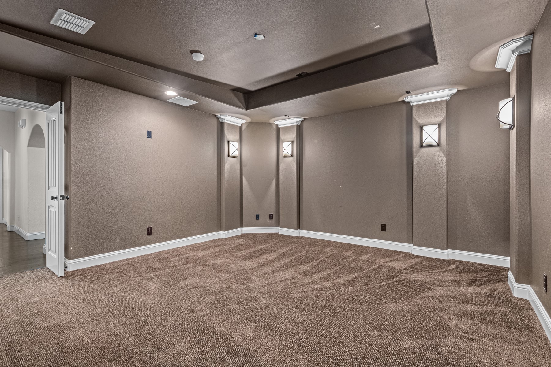 5843 Shoreside Bend Irving TX 75039