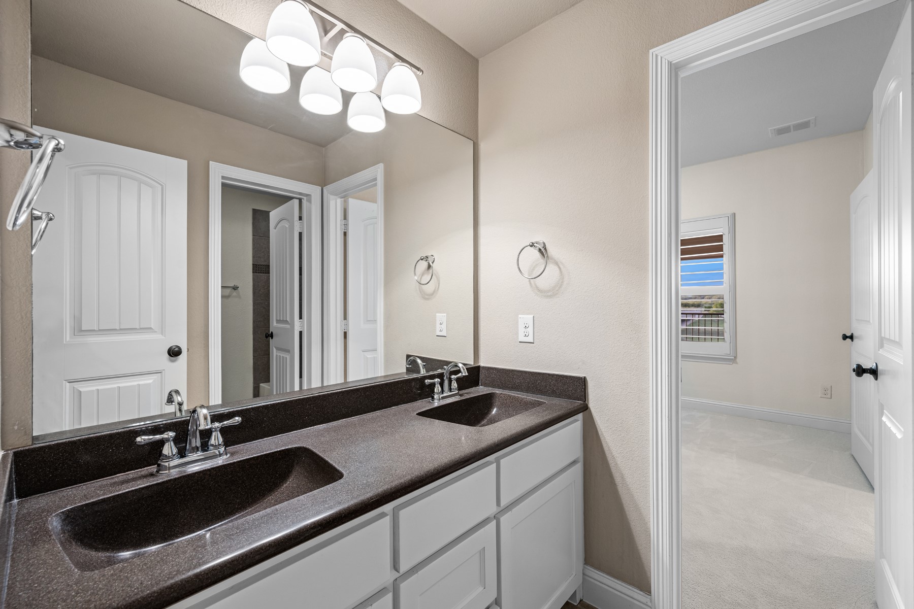 5843 Shoreside Bend Irving TX 75039