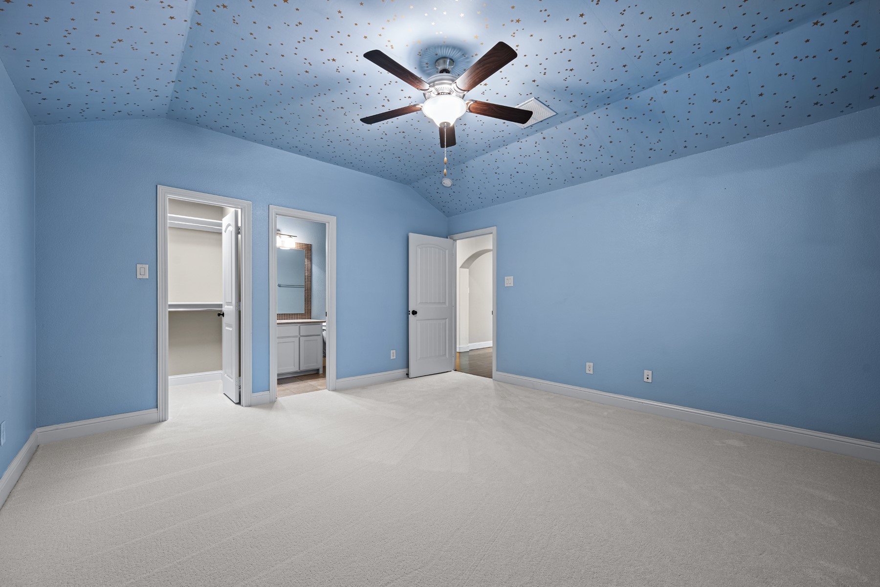 5843 Shoreside Bend Irving TX 75039