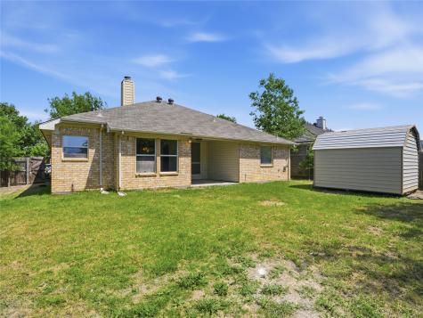 104 Adams Drive Crowley TX 76036