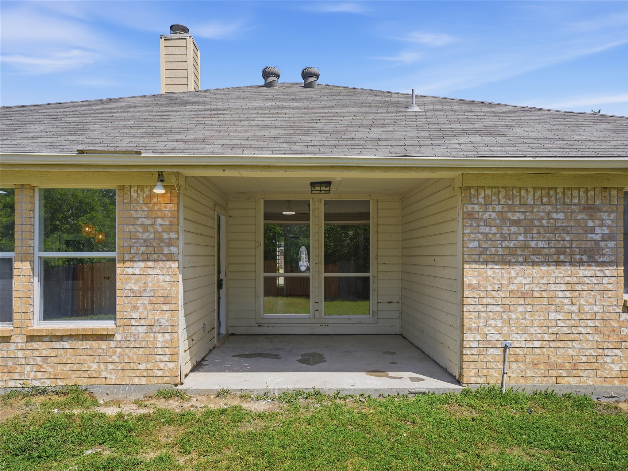 104 Adams Drive Crowley TX 76036