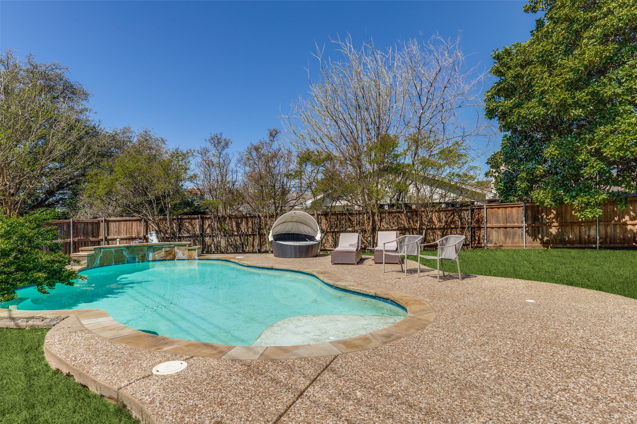 4230 Royal Ridge Drive Dallas TX 75229