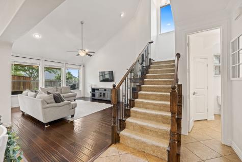 617 Wellington Drive Roanoke TX 76262