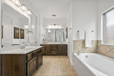 617 Wellington Drive Roanoke TX 76262