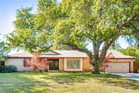 3930 Cobblestone Drive Dallas TX 75229
