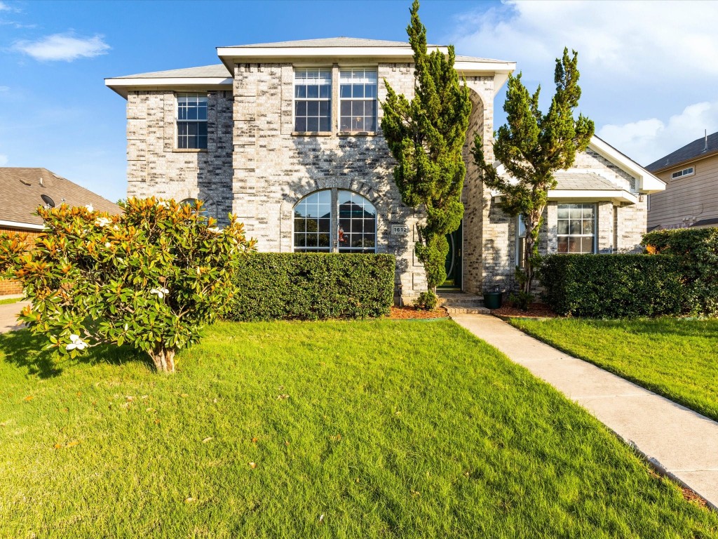 1612 Brittany Lane Mansfield TX 76063