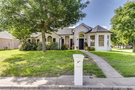 700 Stanford Drive Waxahachie TX 75165