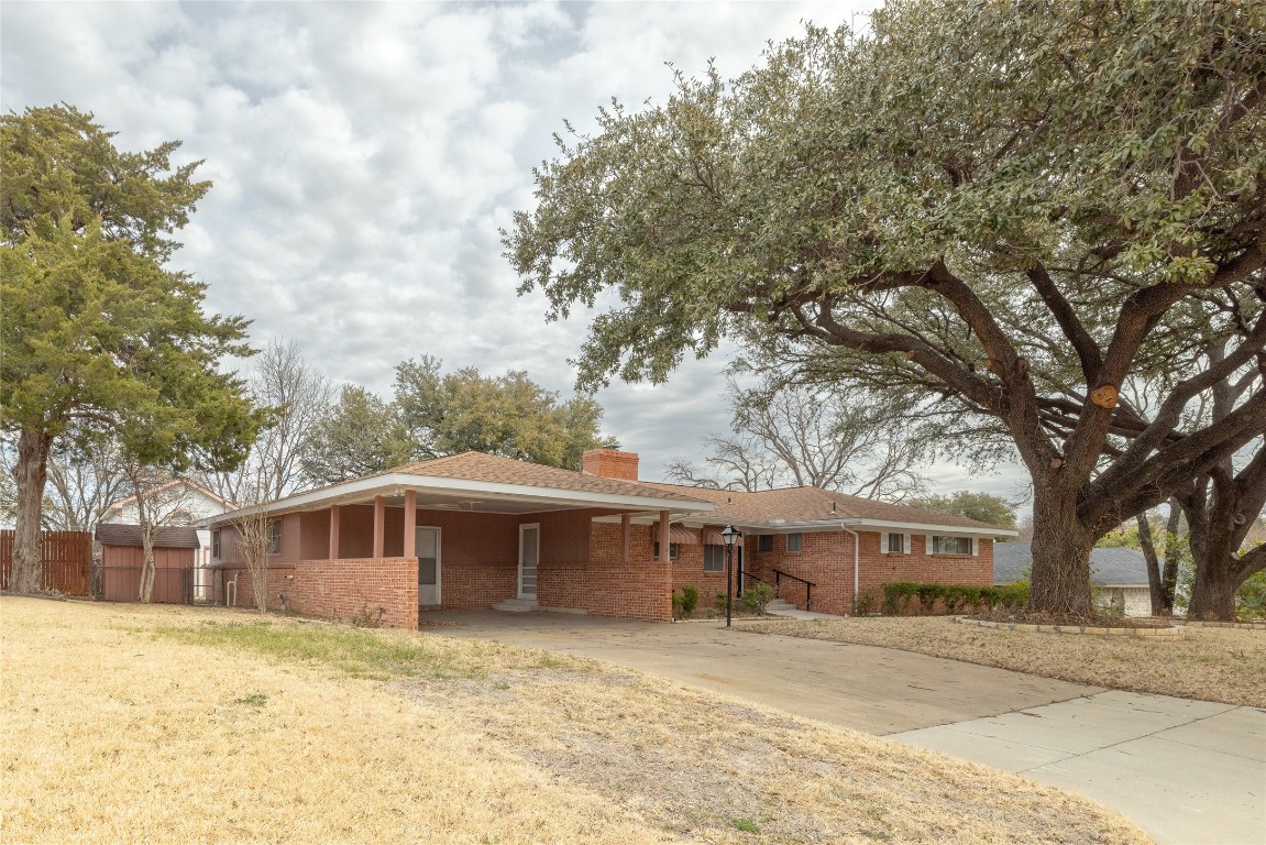2363 Faett Court Fort Worth TX 76119