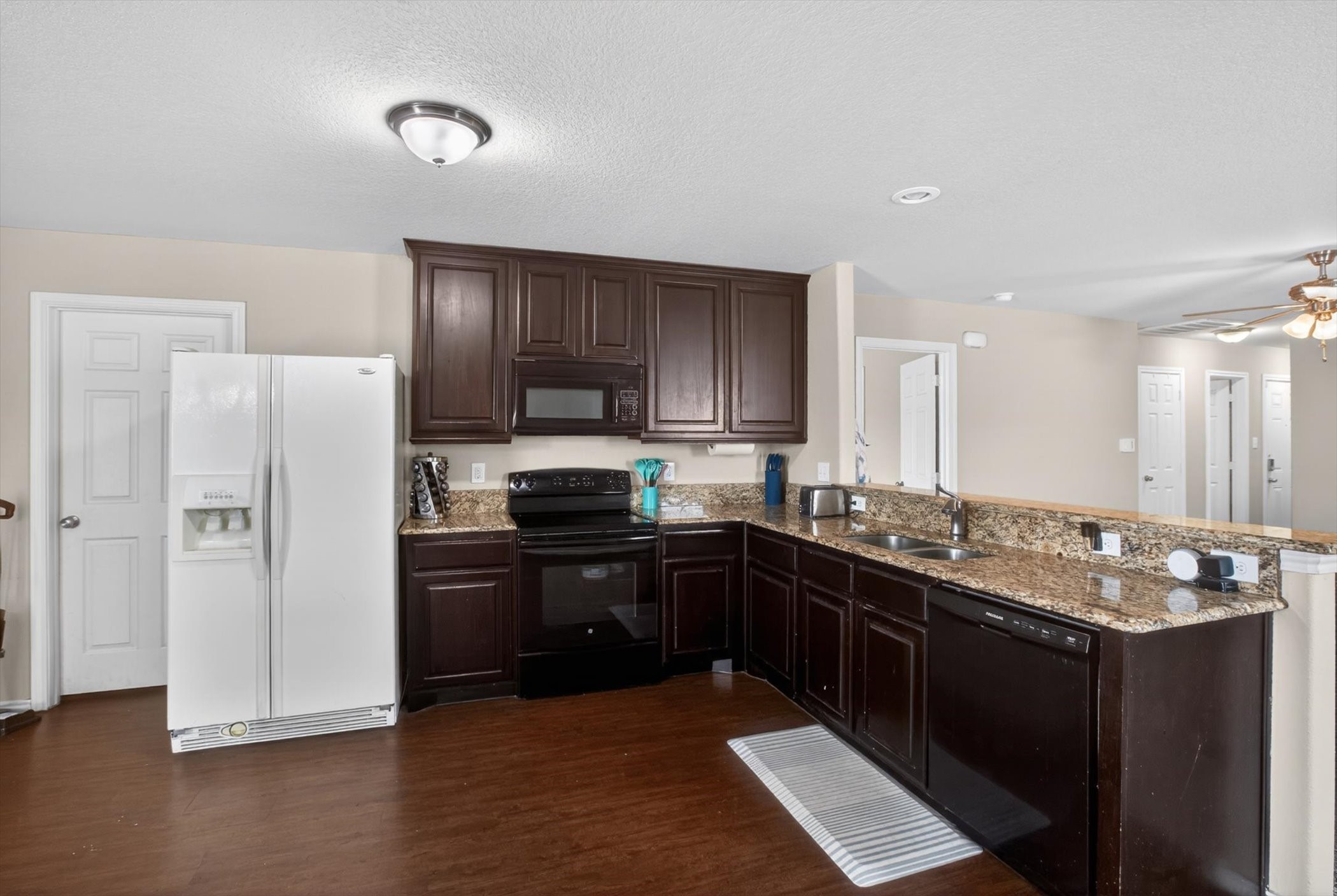1609 Village Park Trail Burleson TX 76028