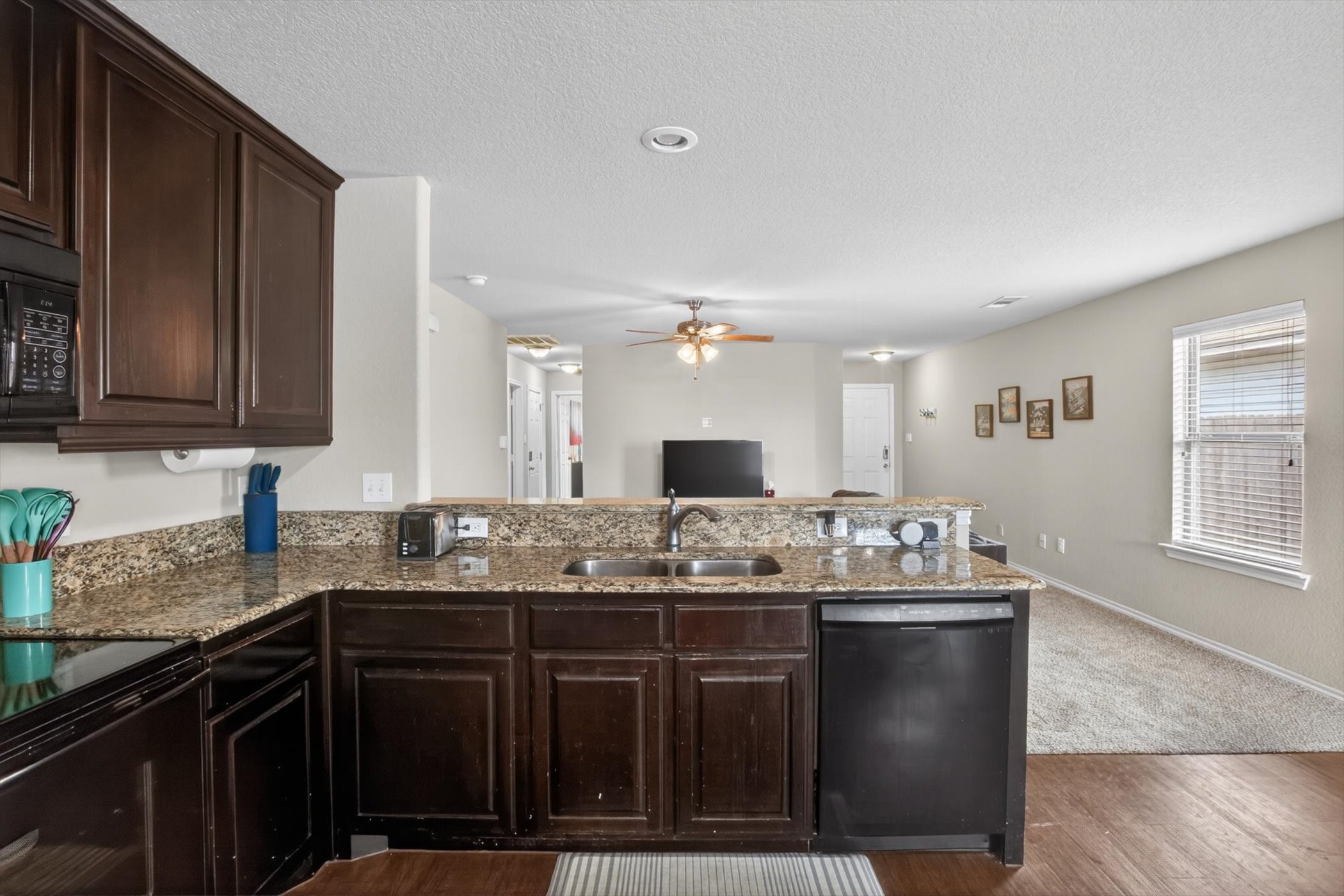 1609 Village Park Trail Burleson TX 76028