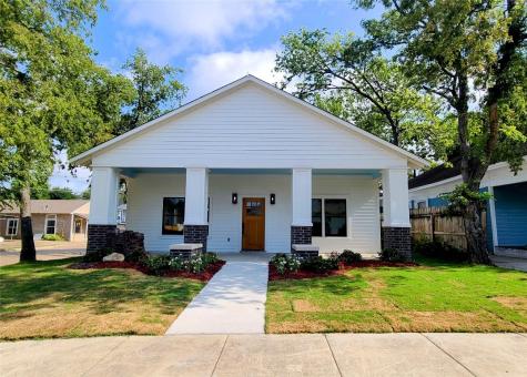 1028 W Arlington Avenue Fort Worth TX 76110