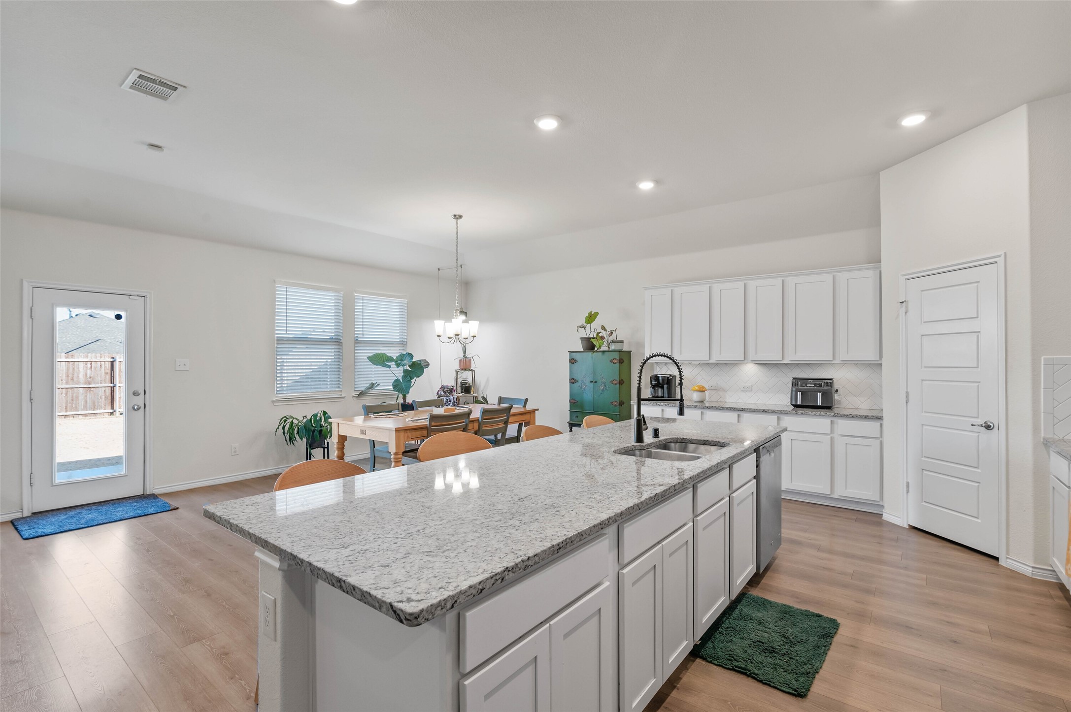3816 Waldorf Drive Denton TX 76208