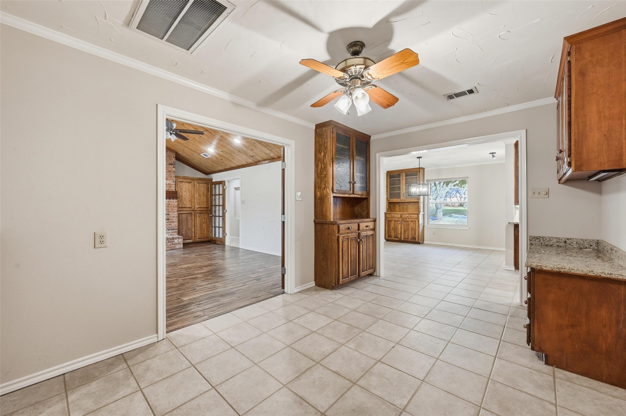 6208 Windsong Drive Arlington TX 76001
