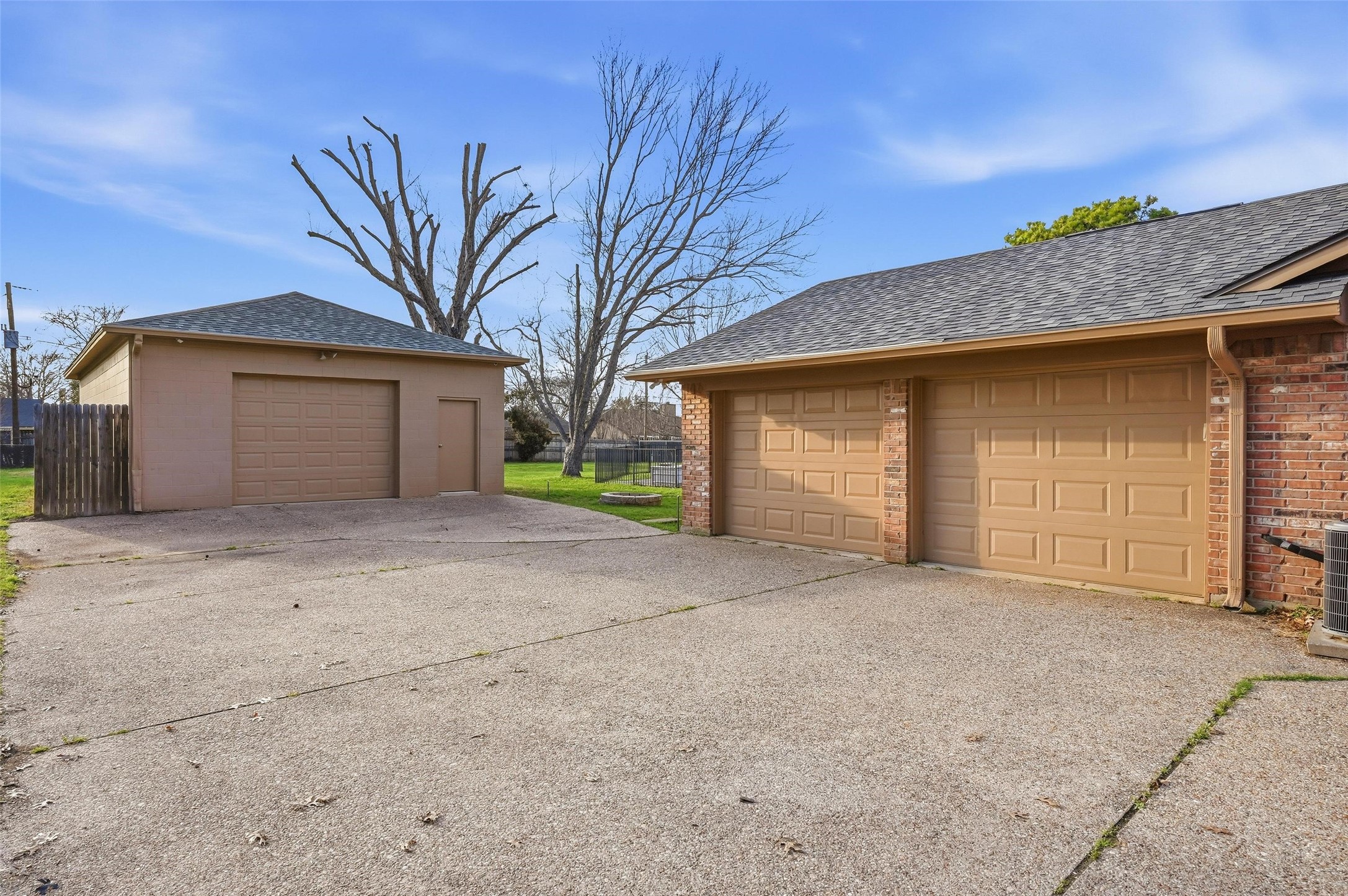 6208 Windsong Drive Arlington TX 76001