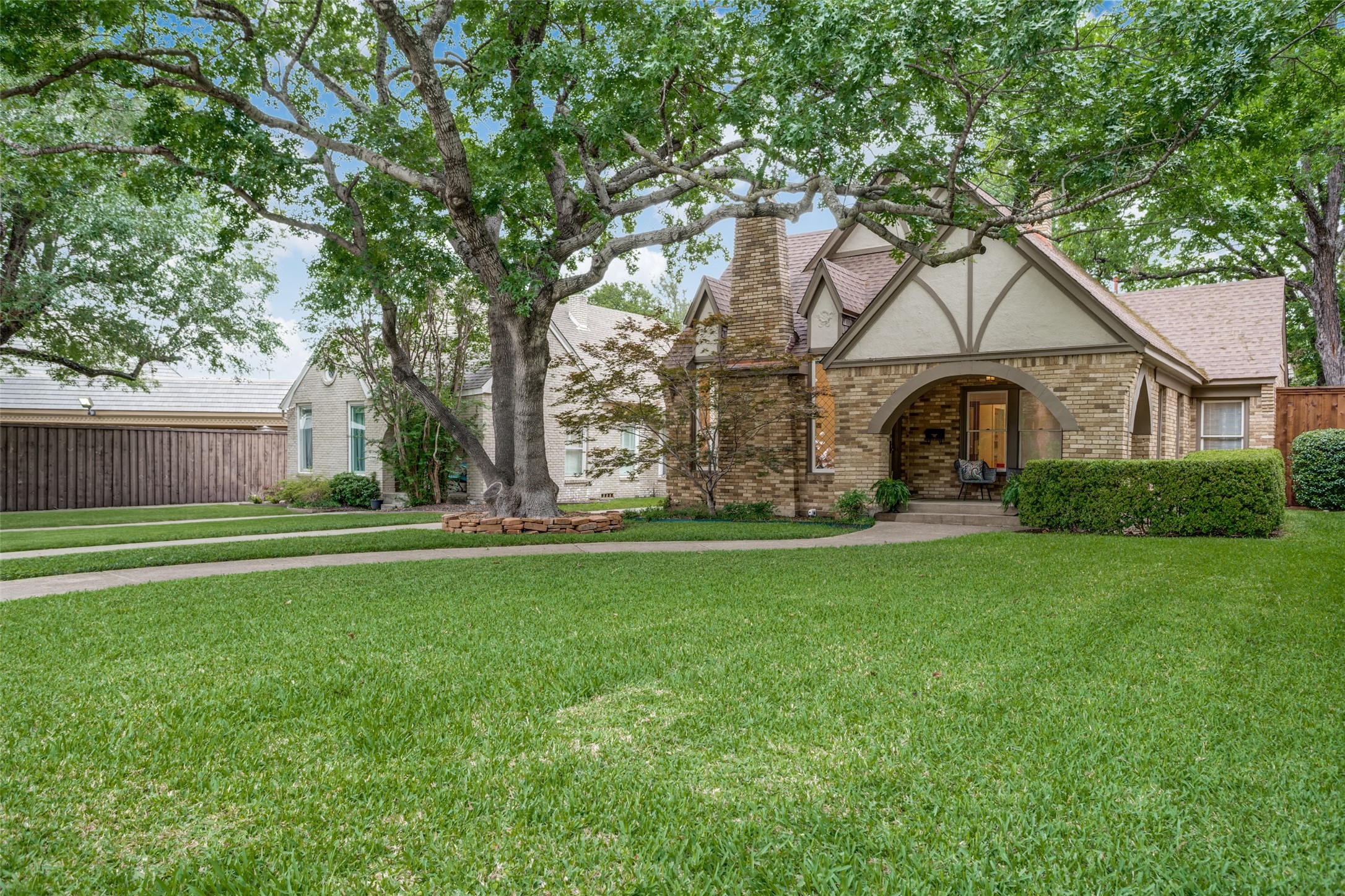 6139 La Vista Drive Dallas TX 75214