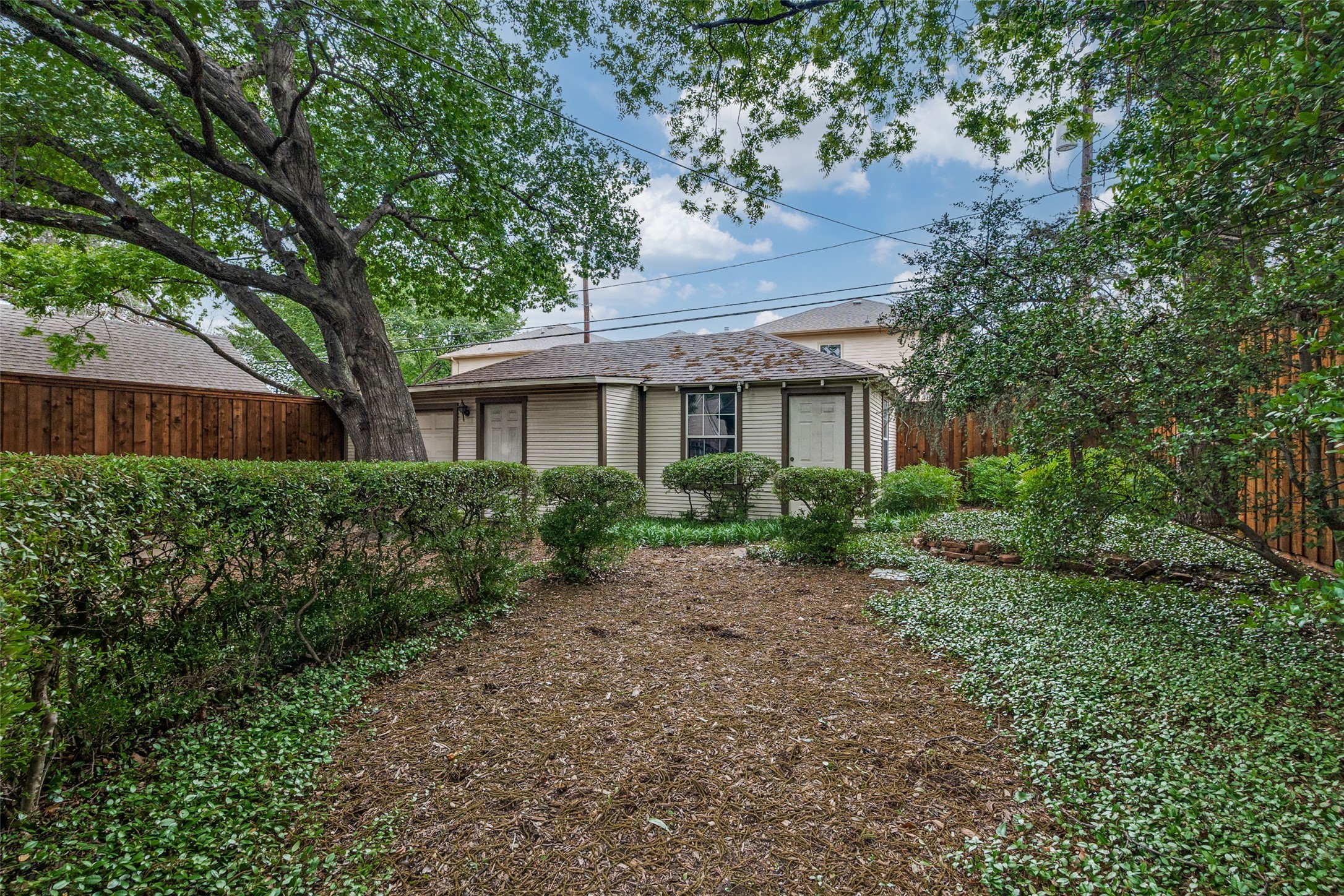 6139 La Vista Drive Dallas TX 75214