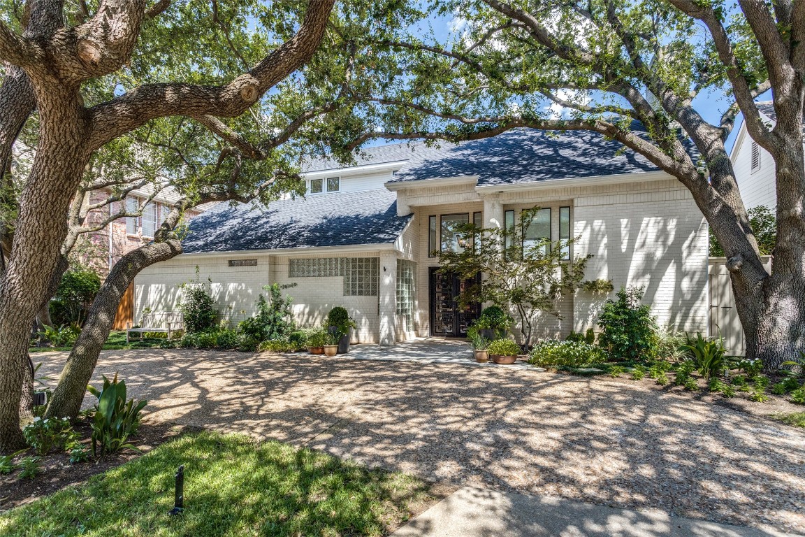 4712 Holly Tree Drive Dallas TX 75287