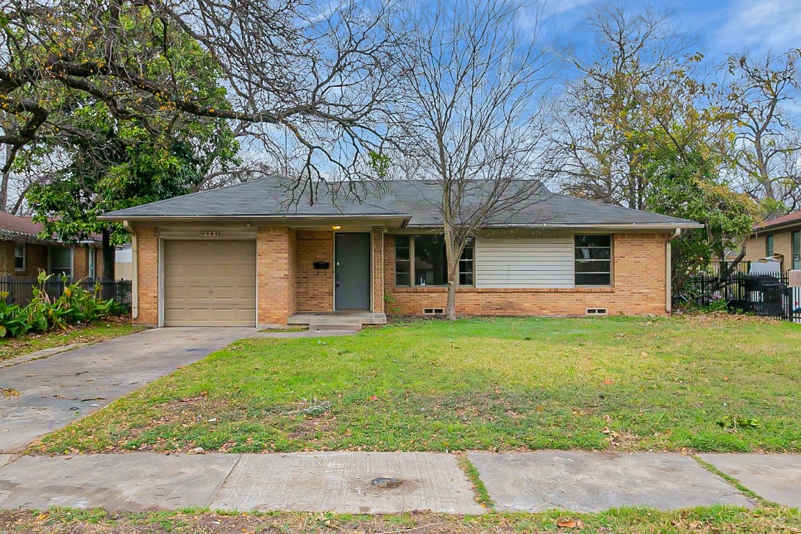 6203 Latta Street Dallas TX 75227