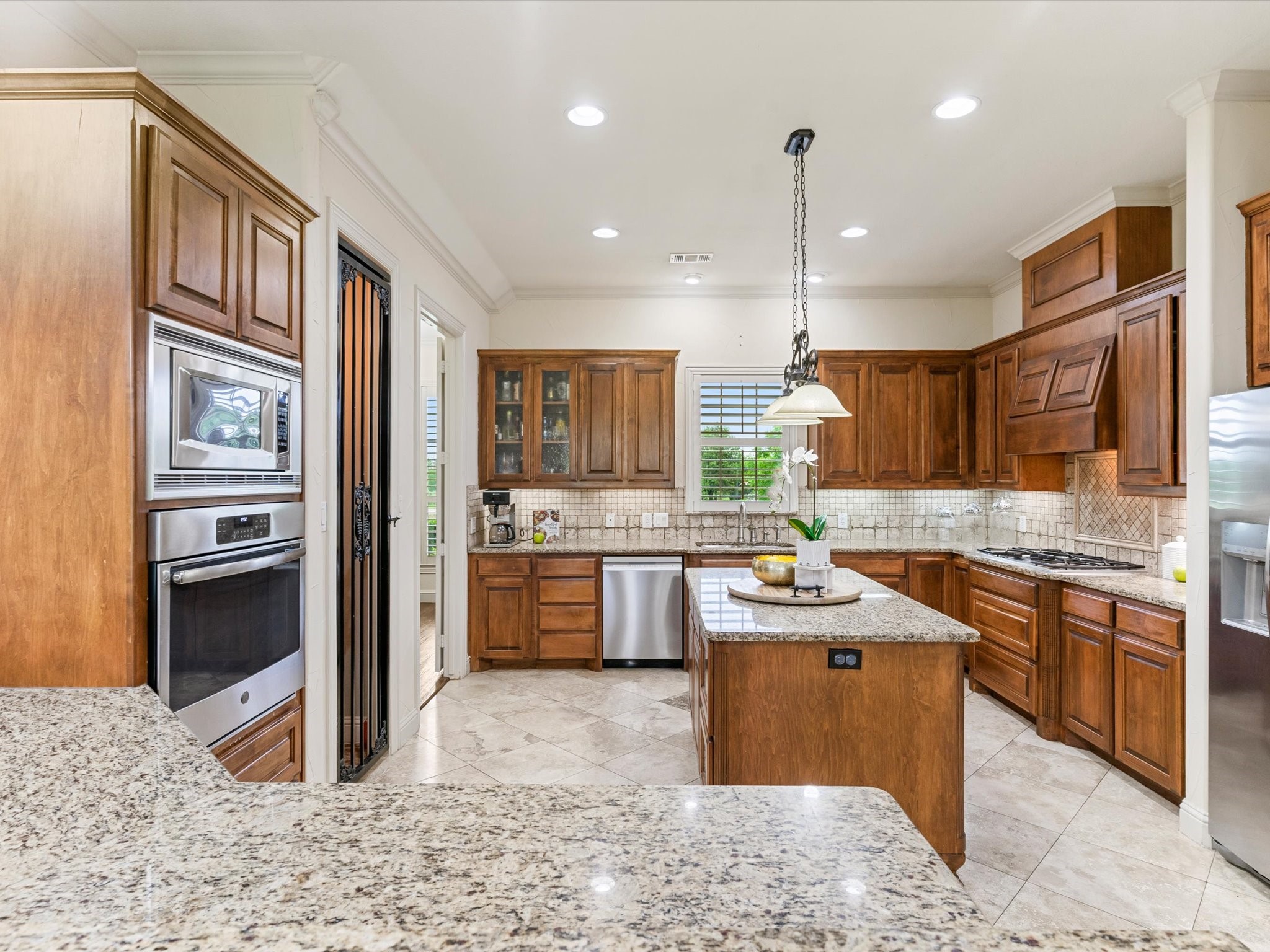 407 W Aurora Vista Trail Aurora TX 76078