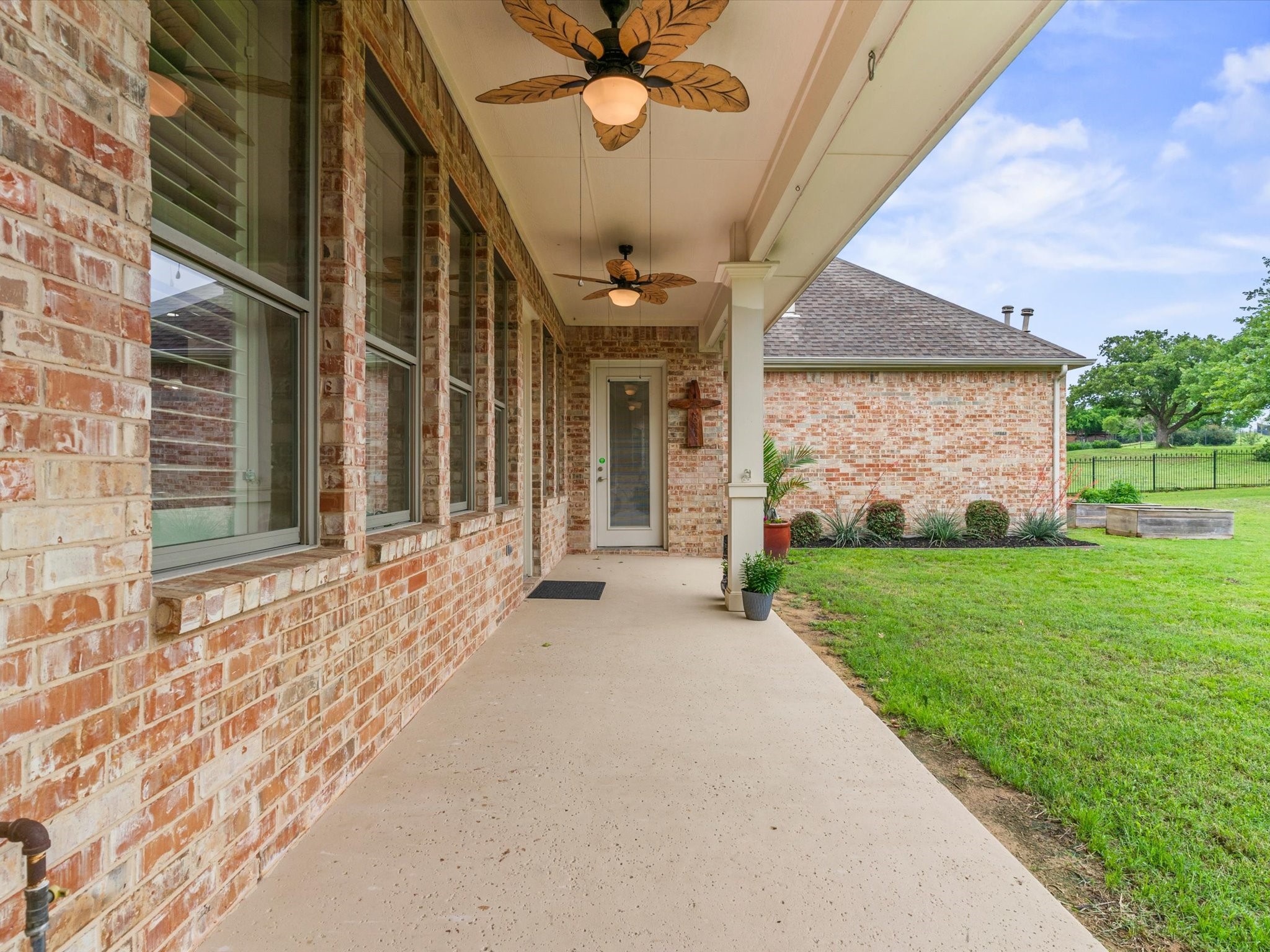 407 W Aurora Vista Trail Aurora TX 76078