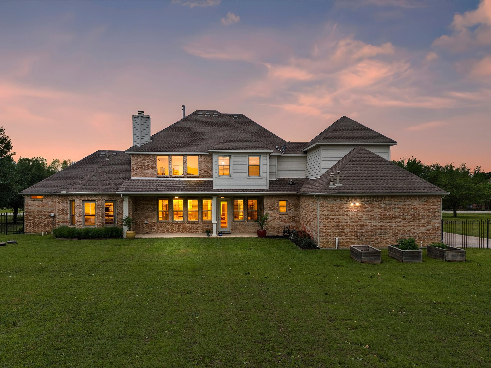 407 W Aurora Vista Trail Aurora TX 76078