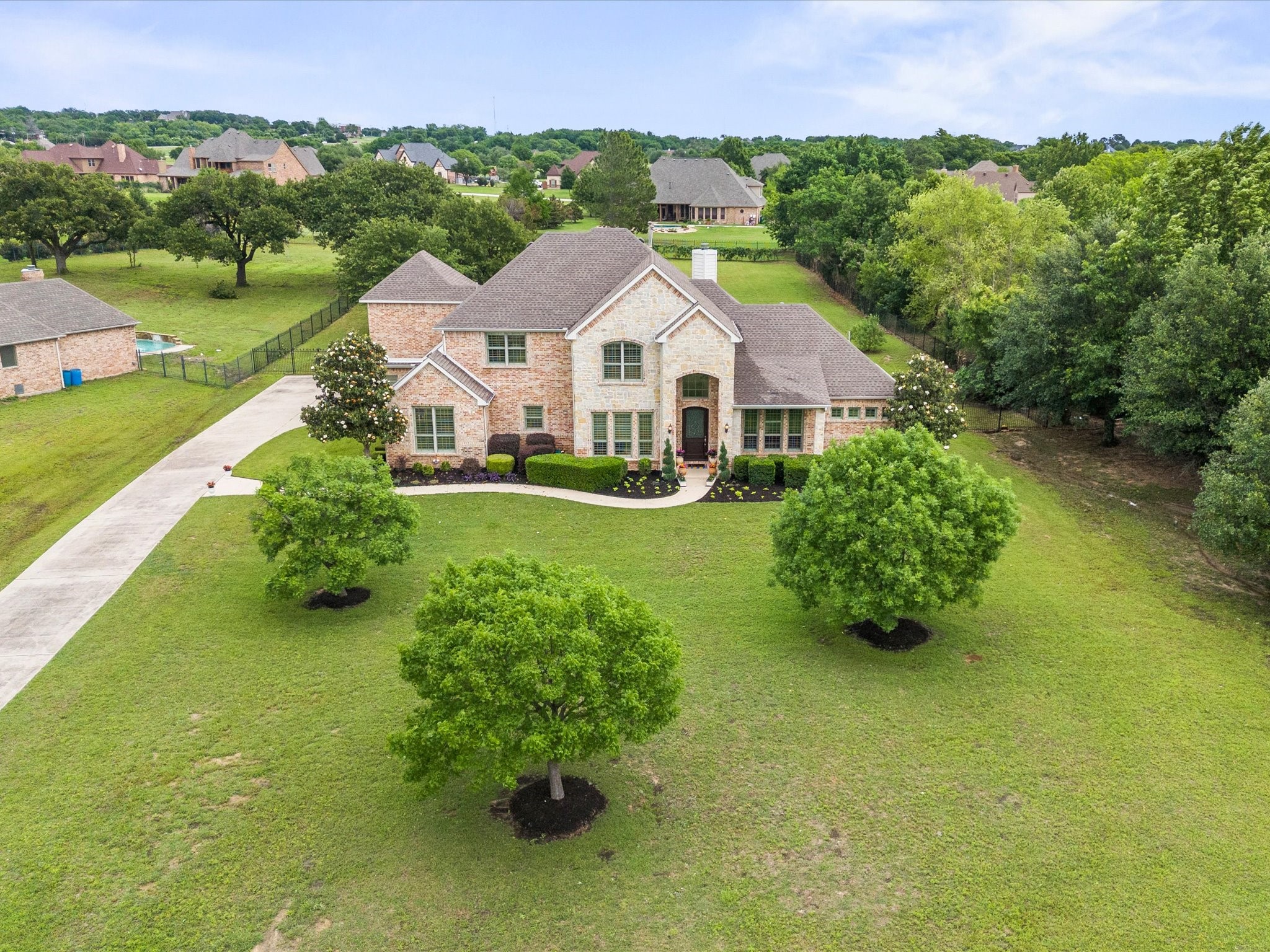 407 W Aurora Vista Trail Aurora TX 76078