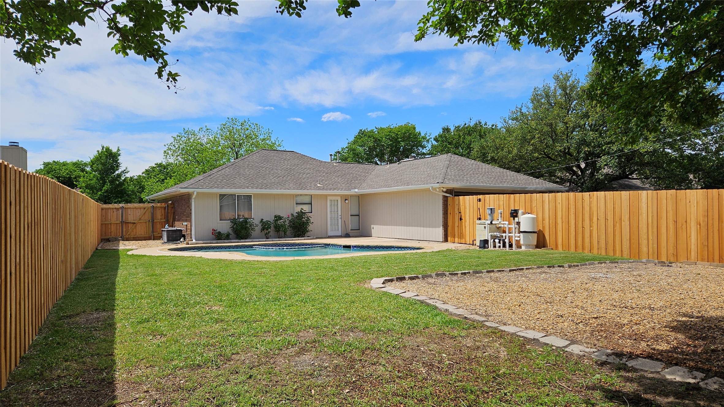 2505 Southridge Drive Sachse TX 75048