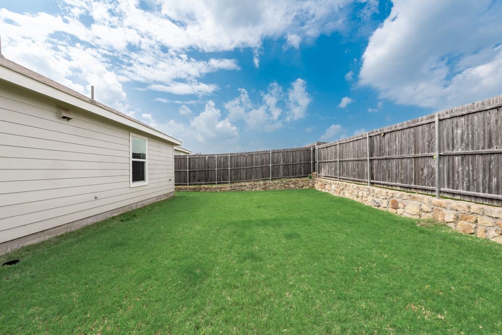1806 Barrie Way Crandall TX 75114