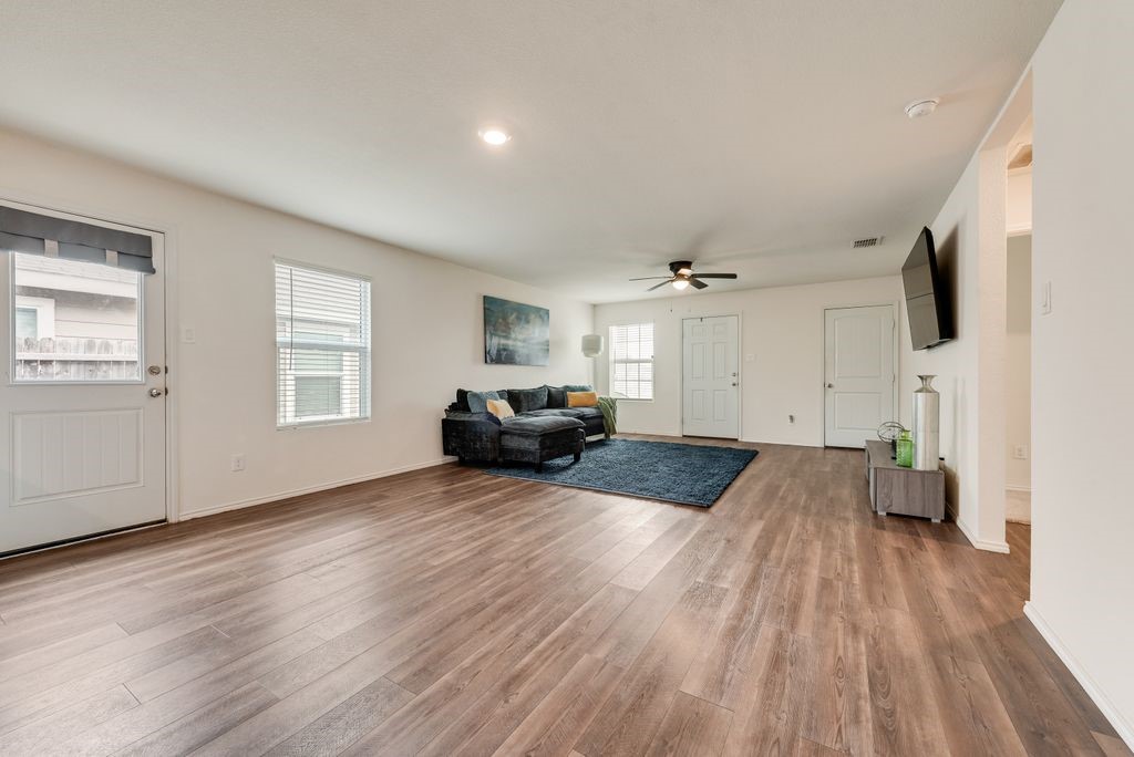 1806 Barrie Way Crandall TX 75114