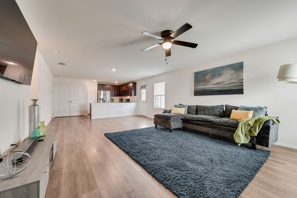1806 Barrie Way Crandall TX 75114