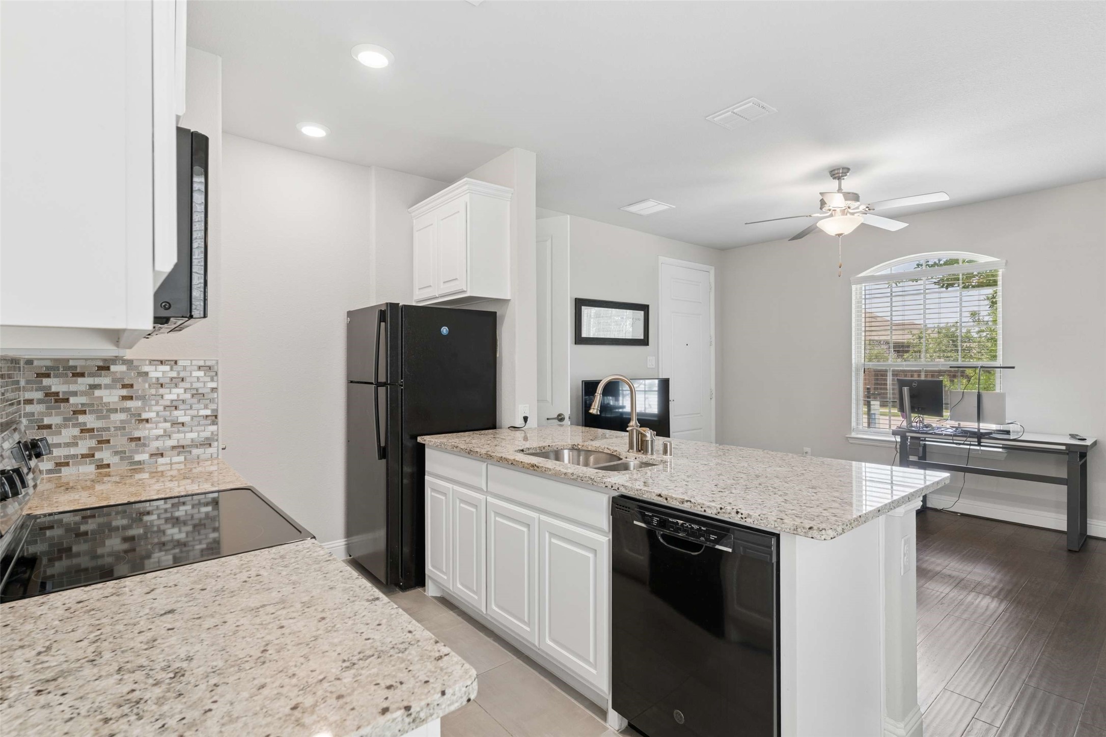 3290 Brookglen Drive Lewisville TX 75010