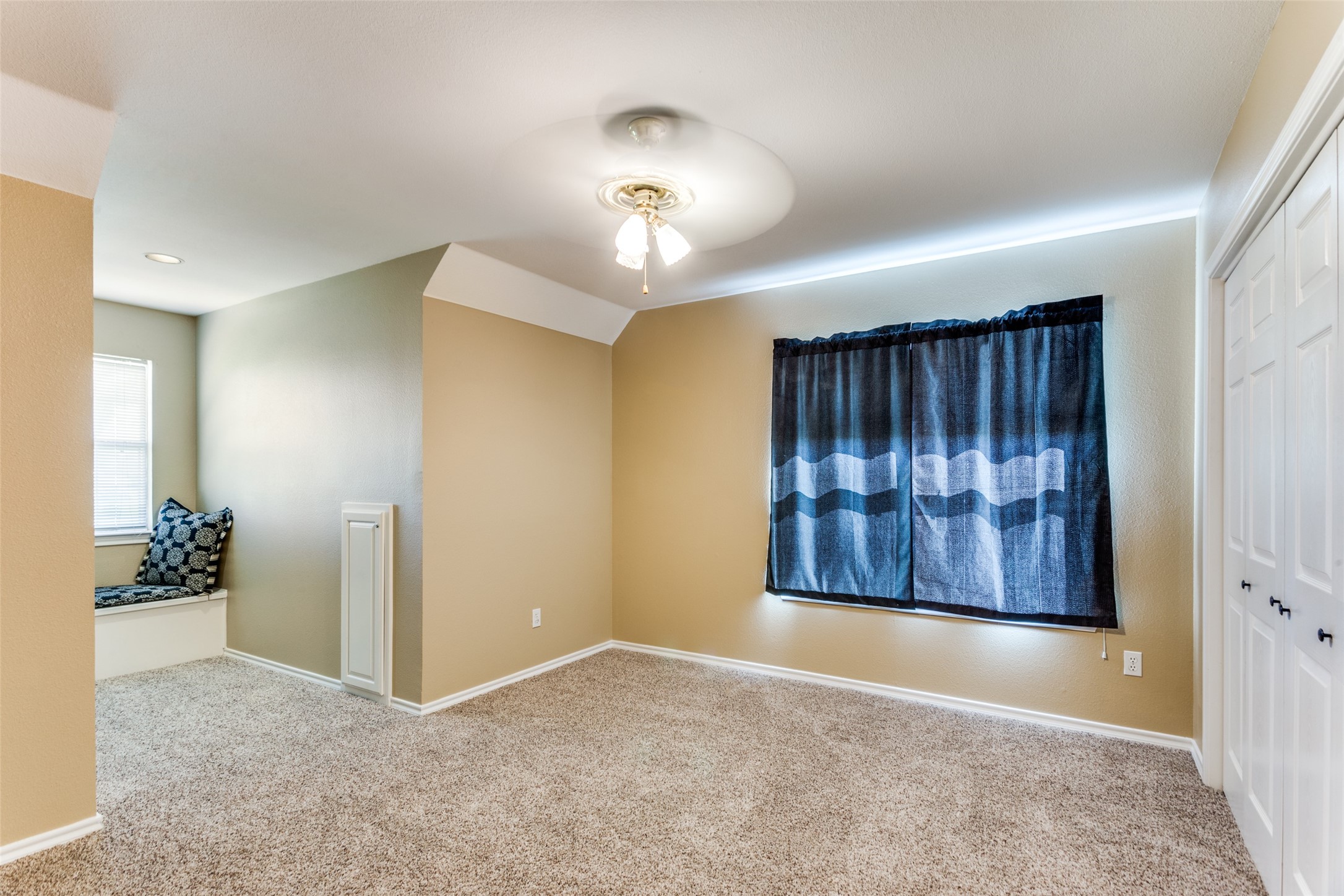 9879 W Highway 199 Poolville TX 76487