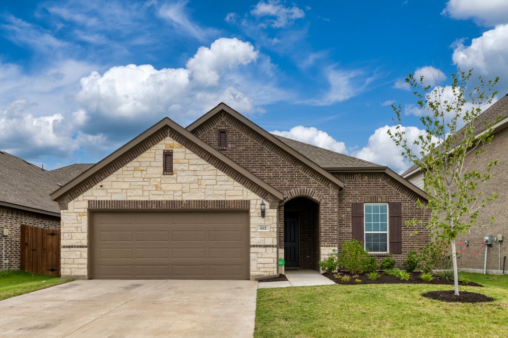 512 Tierra Vista Way Fort Worth TX 76131