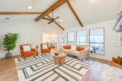 1913 Middle Glen Drive Carrollton TX 75007
