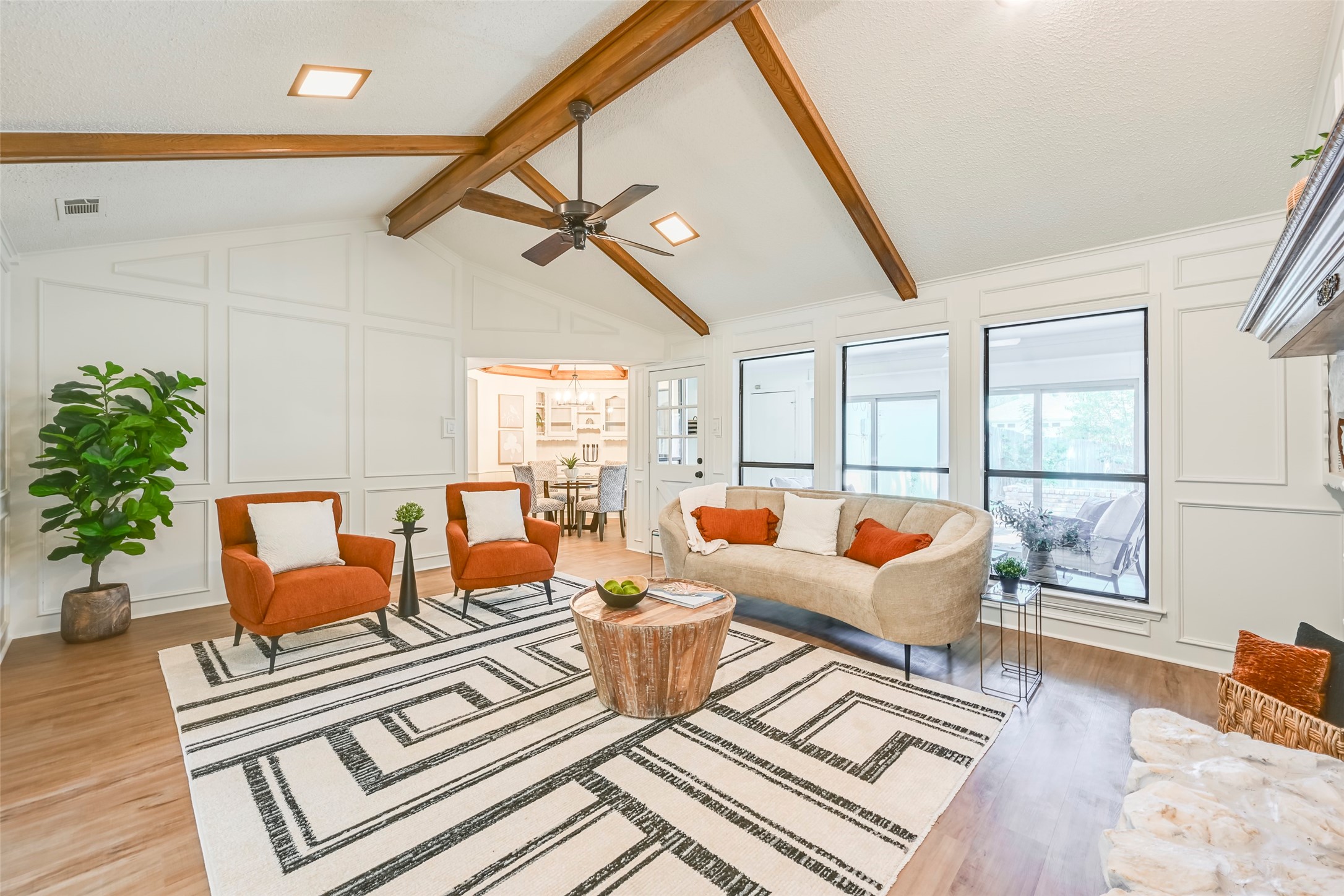 1913 Middle Glen Drive Carrollton TX 75007